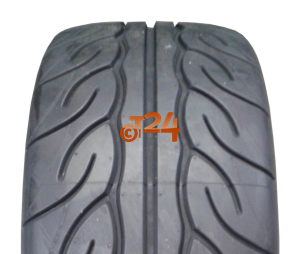 YOKOHAMA AD08RS 225/35 R19 88 W